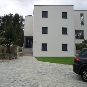OTOK KRK, MALINSKA - Luksuzni penthouse 100 m od mora