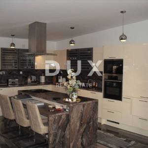 OTOK KRK, MALINSKA - Luksuzni penthouse 100 m od mora