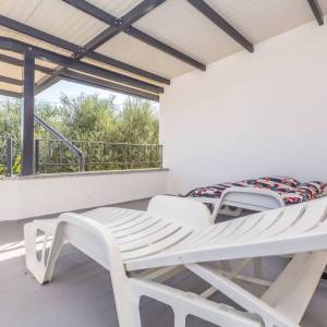 OTOK KRK, MALINSKA - Obnovljena starina