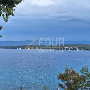 Otok Krk, Malinska - okolica, poslovni prostor, 150m2