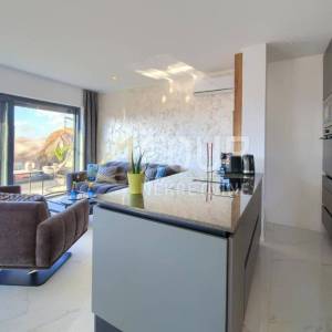 Otok Krk, Malinska, penthouse 95.82m2 - u naravi 2 stana, pogled na more