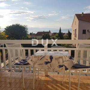 OTOK KRK, MALINSKA - vila sa 4 apartmana