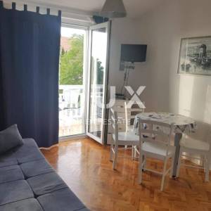 OTOK KRK, MALINSKA - vila sa 4 apartmana