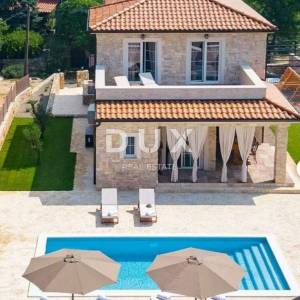 OTOK KRK - Mediteranska vila sa bazenom i velikom okućnicom