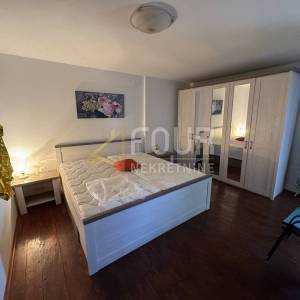 Otok Krk, Milohnići, kuća s garažom, 278.23m2