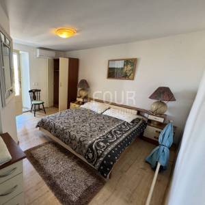 Otok Krk, Milohnići, kuća s garažom, 278.23m2