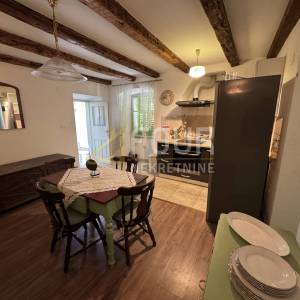Otok Krk, Milohnići, kuća s garažom, 278.23m2