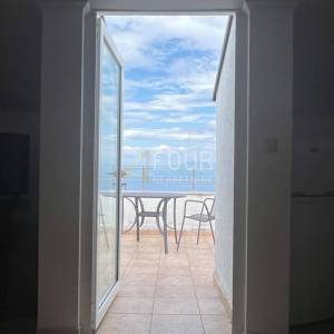 Otok Krk, Njivice, 2s+db, otvoreni pogled na more