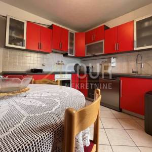 Otok Krk, Njivice, 2s+db+studio apartman, 500m od mora