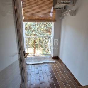 Otok Krk, Njivice, 33m2, 1s+db, lođa, 150m od mora