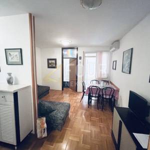 Otok Krk, Njivice, 33m2, 1s+db, lođa, 150m od mora