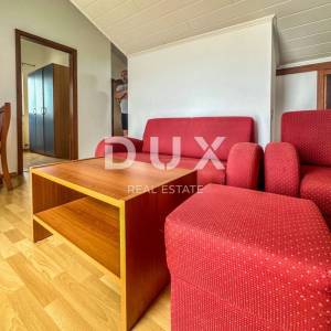 OTOK KRK, NJIVICE- Apartman u potkrovlju s pogledom na cijeli Kvarner