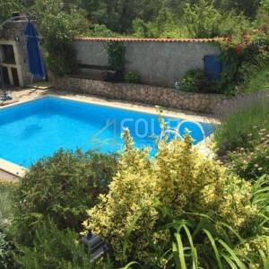 Otok Krk, Njivice, kuća s bazenom, 5 apartmana + dodatni apartman