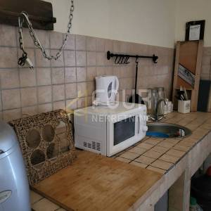 Otok Krk, Njivice, kuća s bazenom, 5 apartmana + dodatni apartman