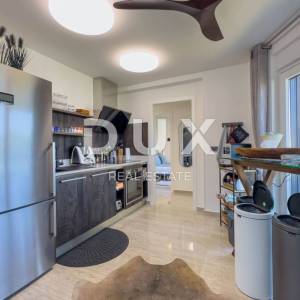 OTOK KRK, NJIVICE - moderan apartman u novogradnji s terasom