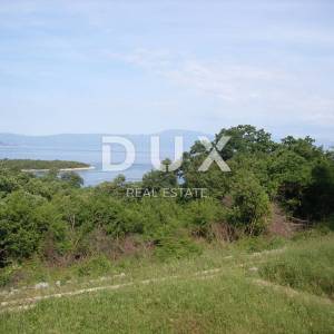 OTOK KRK, NJIVICE - Samostojeća kuća prvi red do mora