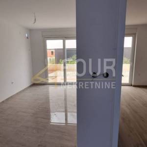 Otok Krk, Njivice, stan 95m2, novogradnja, pogled na more