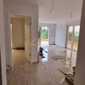 Otok Krk, Njivice, stan 95m2, novogradnja, pogled na more