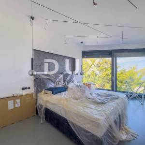 OTOK KRK, NJIVICE - Unikatna vila s bazenom! Jedinstvena lokacija!