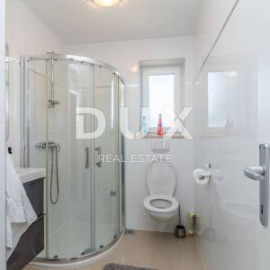 OTOK KRK, okolica Malinske - Dvoetažni apartman s panoramskim pogledom na more