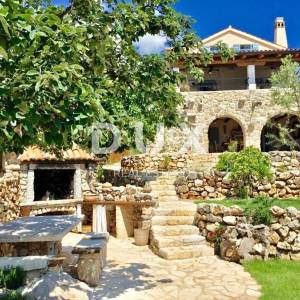 OTOK KRK, okolica MALINSKE - Luksuzna rustikalna vila