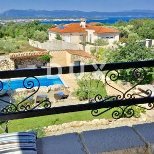 OTOK KRK, okolica MALINSKE - Luksuzna rustikalna vila