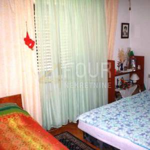Otok Krk, Omišalj, 1s+db, 72.80m2, balkon i lođa