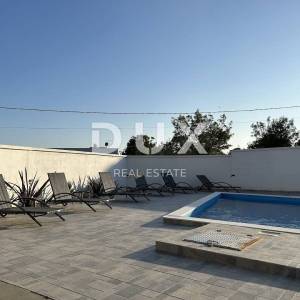 OTOK KRK, POLJICA (okolica) - Moderna vila 4S+DB, bazen, roštilj, parking