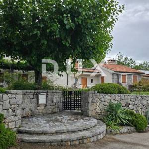 OTOK KRK, POLJICA (okolica) - Luksuzna kamena vila 