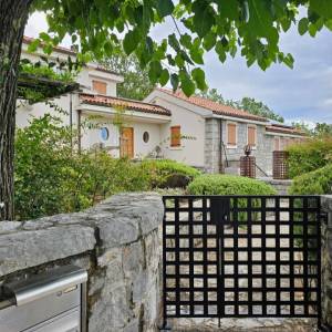 OTOK KRK, POLJICA (okolica) - Luksuzna kamena vila 