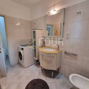 Otok Krk, Punat, 3s+db, balkon, 100m od mora!