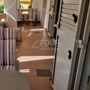 Otok Krk, Punat, 3s+db, balkon, 100m od mora!