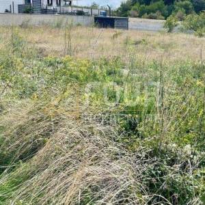 Otok Krk, Punat, atraktivno građevinsko zemljište za kuću s bazenom