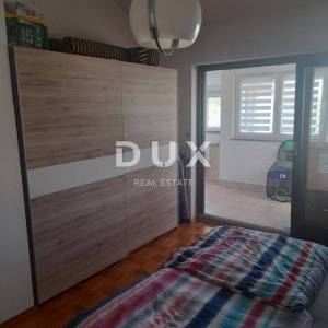 OTOK KRK, PUNAT - Stan sa parkirnim mjestom