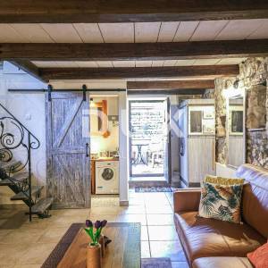 OTOK KRK - Renovirana kamena kuća, prepuna šarma i autentičnih detalja