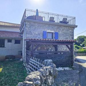 OTOK KRK - Renovirana kamena kuća, prepuna šarma i autentičnih detalja