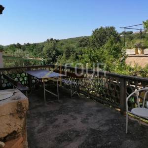 Otok Krk, Risika, kuća s terasom, konobom i okućnicom