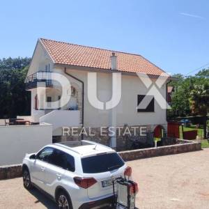 OTOK KRK, RISIKA - Predivna kuća sa 4 apartmana