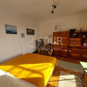 Otok Krk, samostojeća stara vila s puno potencijala!