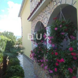 OTOK KRK, ŠILO-kuća sa 5 apartmana
