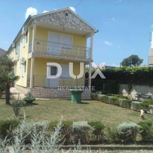 OTOK KRK, ŠILO-kuća sa 5 apartmana