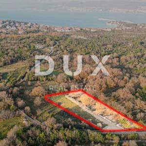 Otok Krk, Šilo -  Očišćeno, ravno poljoprivredno zemljište, buduće građevinsko, 600m do prekrasnih plaža, mora i supermarketa s...