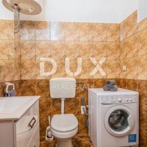 OTOK KRK, ŠILO (OKOLICA) - Dvije kamene kuće sa bazenom