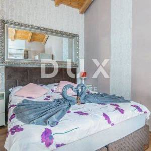 OTOK KRK, ŠILO (OKOLICA) - Dvije kamene kuće sa bazenom