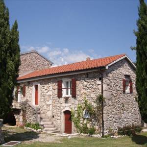 OTOK KRK, ŠILO (okolica) - Kamena kuća na mirnoj lokaciji