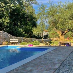 Otok Krk, Šilo - okolica, prekrasna kuća s bazenom