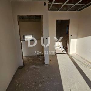 OTOK KRK, šire područje grada Krka - Kuća s bazenom u roh-bau fazi