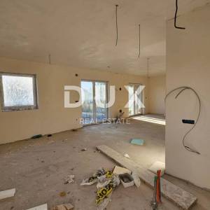 OTOK KRK, šire područje grada Krka - Kuća s bazenom u roh-bau fazi