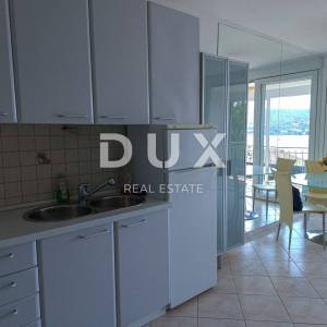 OTOK KRK, SOLINE - Apartman na dvije etaže, krovna terasa, vlastiti parking, samo 60 metara od mora