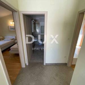 OTOK KRK, SOLINE - Dvosoban apartman prvi red do plaže